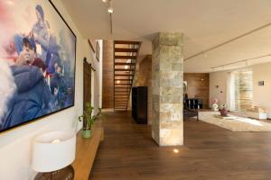 BRIGHTLINE VILLA 8, Emma Villas