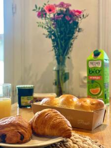 " Lécrin de la Moure " Centre Ville - Wifi - 6 peronnes