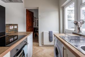 Stanley House - Family & Contractor Stay