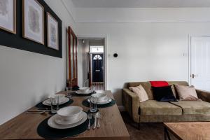 Stanley House - Family & Contractor Stay