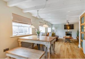 Glasswing Stays The Nest