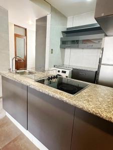 Depto soleado, acogedor en Sopocachi