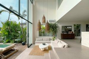 10 mins to Beach - 2 Bed Villa with Private Pool