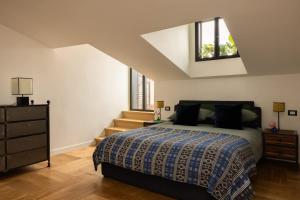 Trastevere Designer Terrace Apartment by Romeloft