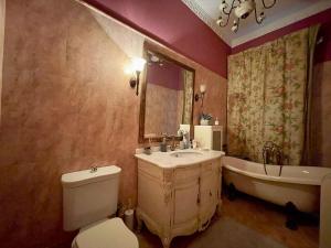 Dorcol Mansion 3BR Apartment at City Center