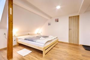 Ubytování JILEMNICE - HRABAČOV 786