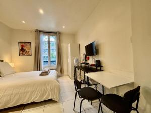 Spacious Studio Flat 10 mins from Paris