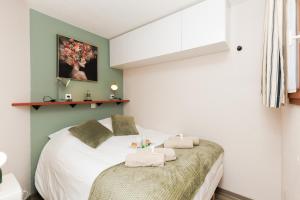 Vue mer piscine parking tennis 4 personnes