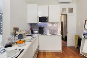 Lighthouse Apartments With Sea View