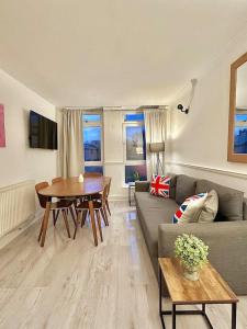 Cosy Abbey Road apartment