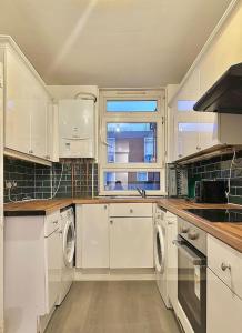 Cosy Abbey Road apartment