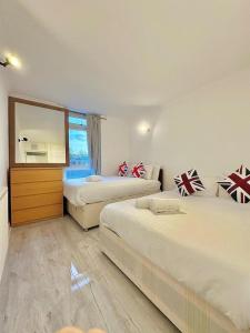 Cosy Abbey Road apartment