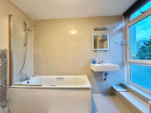 Cosy Abbey Road apartment