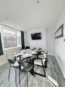 Sunny Neasden Apartment