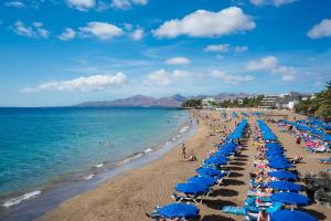 Puerto Rubi 4 - 100M to the Beach By Lanzarote Vacation Homes