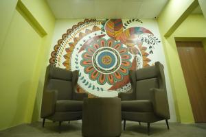 Click Find Stay Orderly Bazar