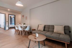 Key Host Nafplio apt