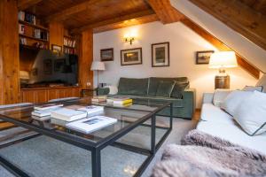 Era Garona by FeelFree Rentals