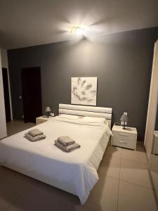 Apartment between Sliema and St Julians Area