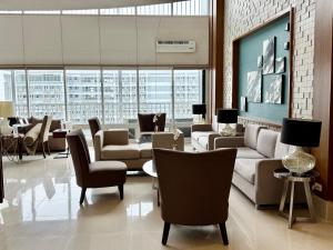 2 BR SMDC Breeze Residences