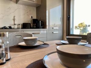 Cozy stay with balcony view in La Marsa