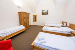 Zámek v Kostelci nad Černými lesy