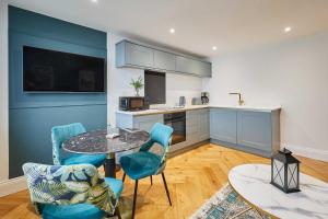 Host and Stay - The Seaview Lookout