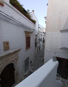 Terrazze Porta Nova terrace and panoramic bathtub