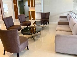 2 BR SMDC Breeze Residences