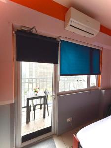 2 BR SMDC Breeze Residences