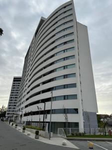 Stylish Ava Towers Apartments by Glam with Parking