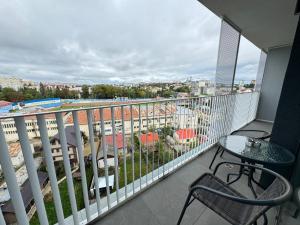 Stylish Ava Towers Apartments by Glam with Parking