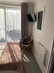 Basingstoke En Suite Room in Garden Annex