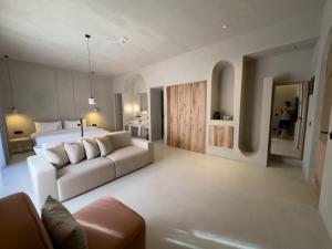 La Gaia - Adult Only