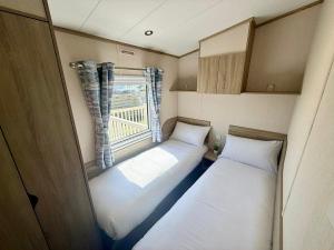 Tide and Seek - Kingfisher 345