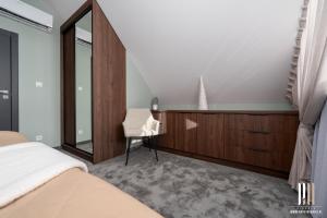 Green Wood Prestige House