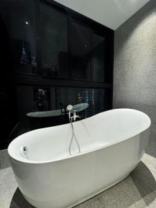 KLCC View Suites By Scarletz