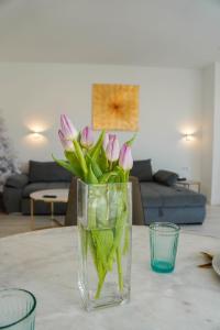 Elisabeth Residence White with parking