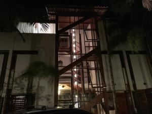 Juquehy - 5 suites em condomínio 6 casas com zelador