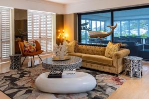 Clifton YOLO Spaces - Clifton Mansion Villa