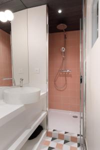 Nid Sous les Toits, Studio Proche Louvre