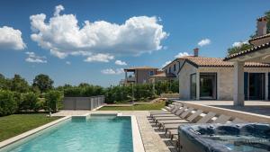Luxury villa Edoardo with pool in Visinada