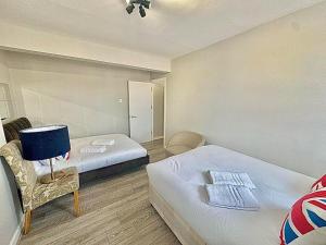 Eastcote Place Apartment