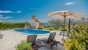 Villa Olive-Privlaka by Villas Guide