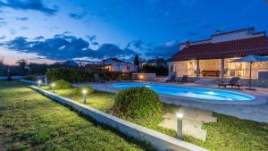 Villa Olive-Privlaka by Villas Guide