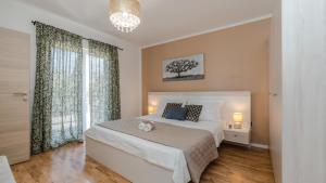 Villa Olive-Privlaka by Villas Guide