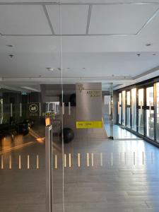 The Base - Nice Room In Middle Town