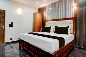 Hotel O Four Season Hotel & Banquet