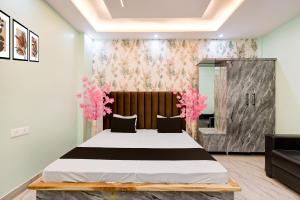 Hotel O Radhe Palace