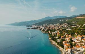 Holiday home Zora with whirpool by Villas Guide